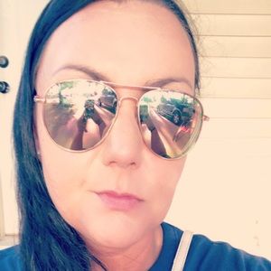 Meet your Posher, Mandi